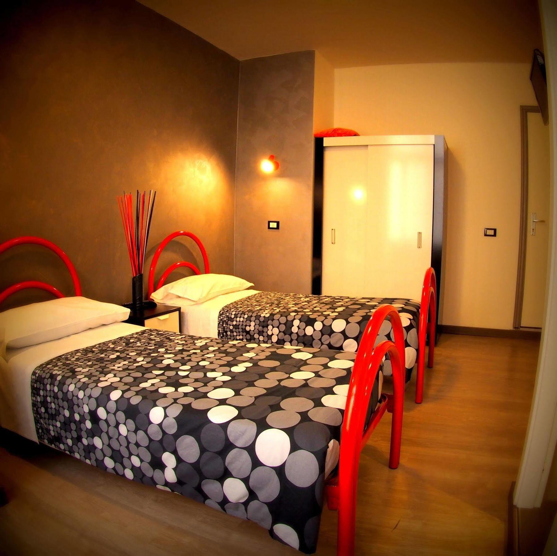 Enzo Luxury Rooms Rom Exteriör bild